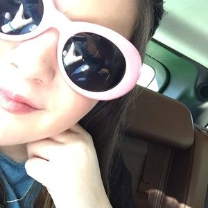 Meet your Posher, Maddie